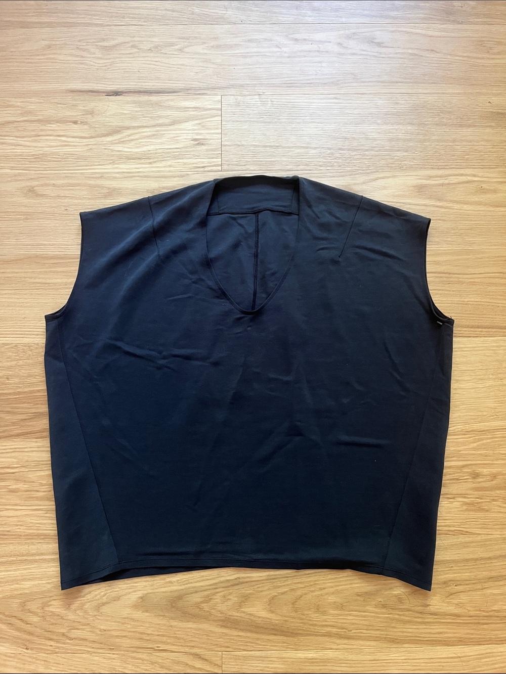 Lululemon Women’s Capped Short Sleeve Tee in Black size 10 L/XL